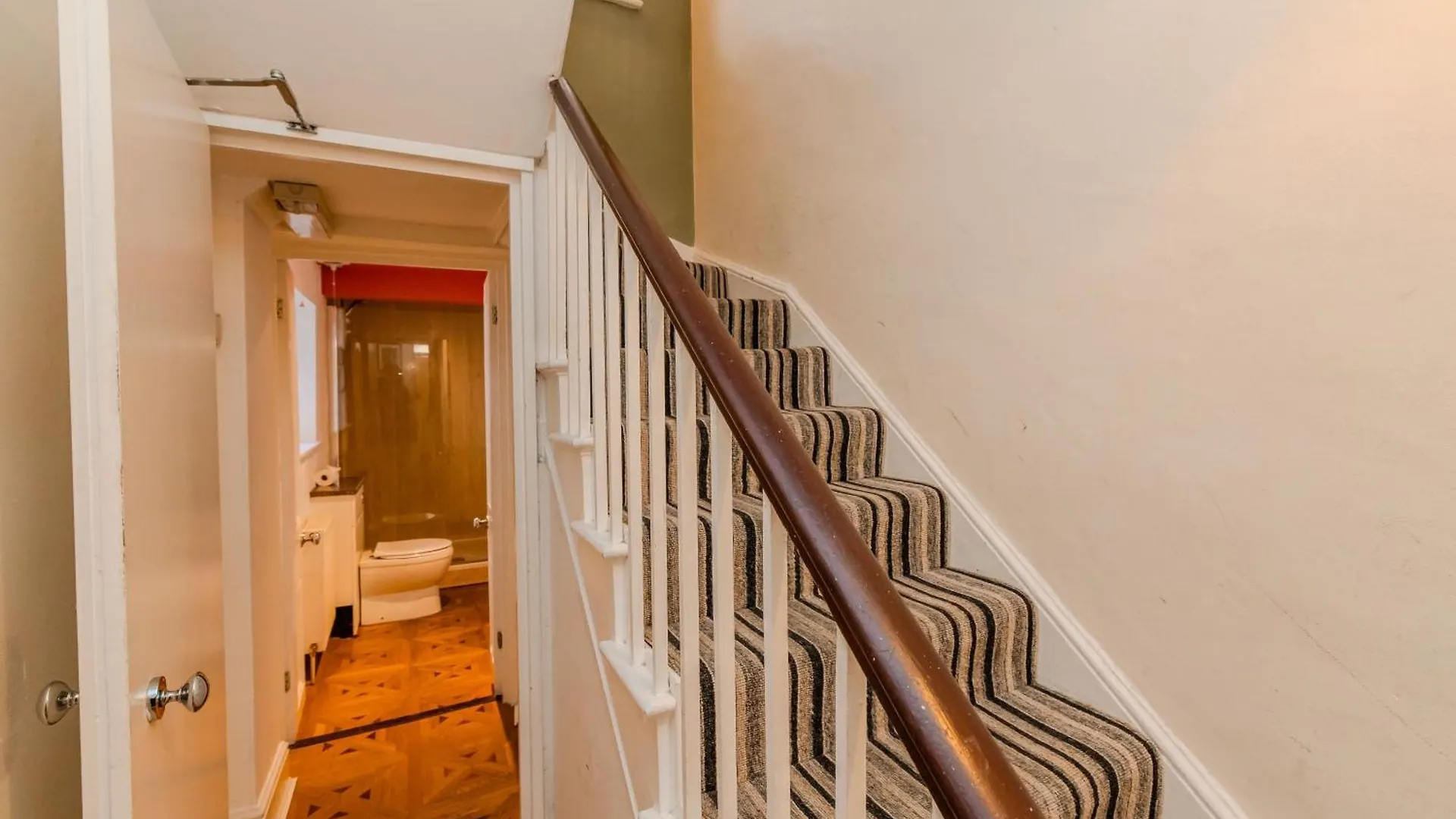Spacious 5-Bedroom Home With Patio In The Heart Of Kemptown Brighton Apartman