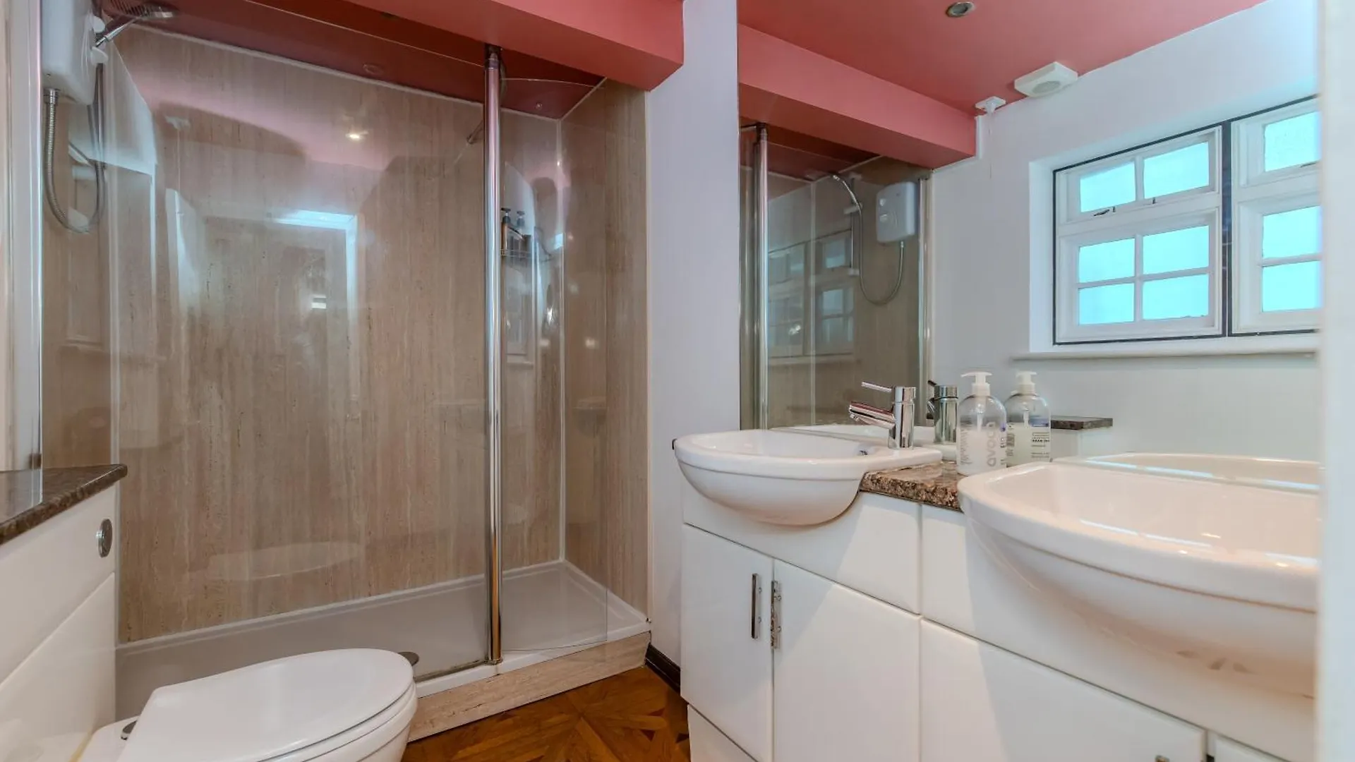 Spacious 5-Bedroom Home With Patio In The Heart Of Kemptown Brighton 0*,