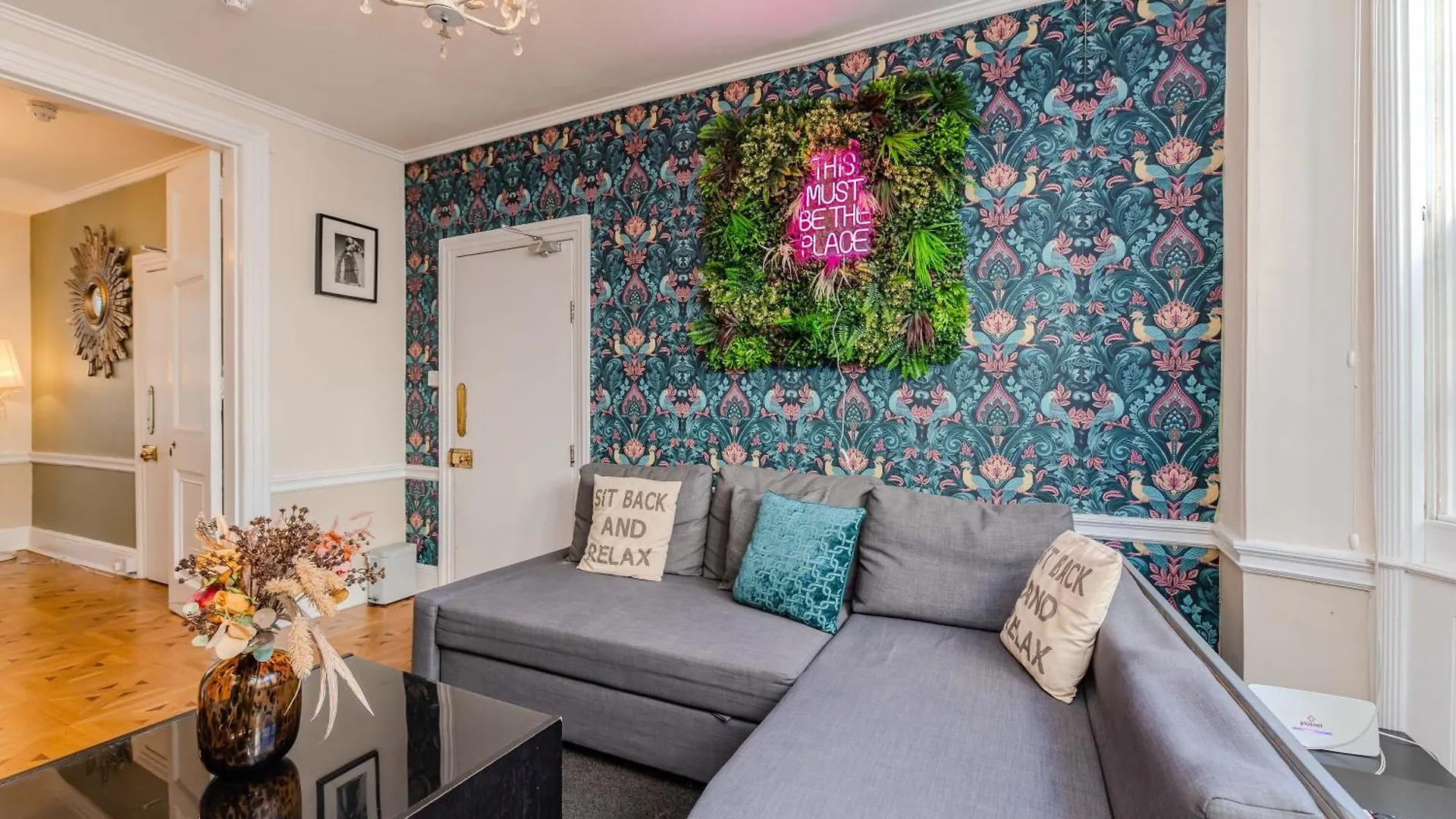Spacious 5-Bedroom Home With Patio In The Heart Of Kemptown Brighton Apartman