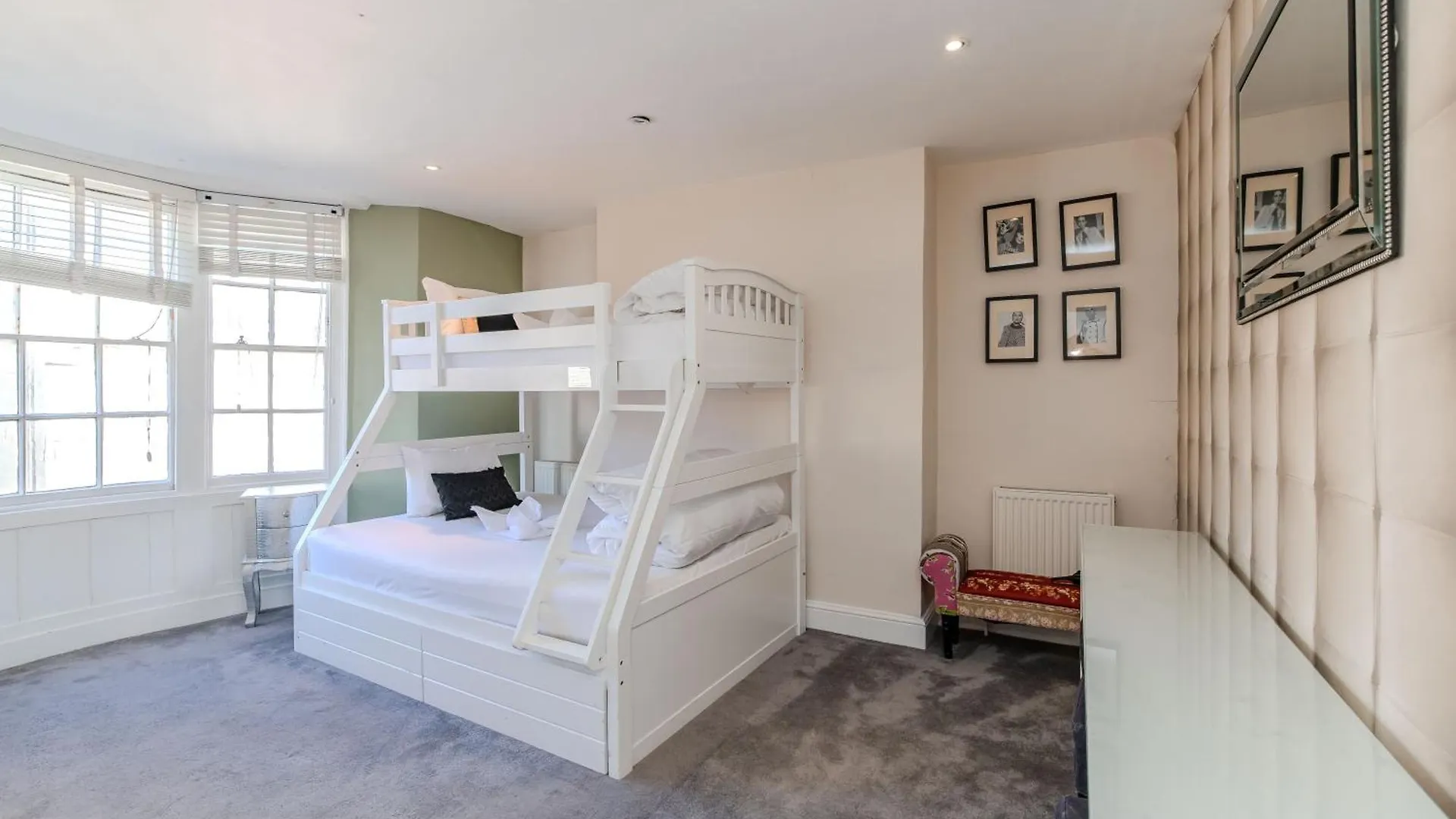 Spacious 5-Bedroom Home With Patio In The Heart Of Kemptown Brighton Apartman