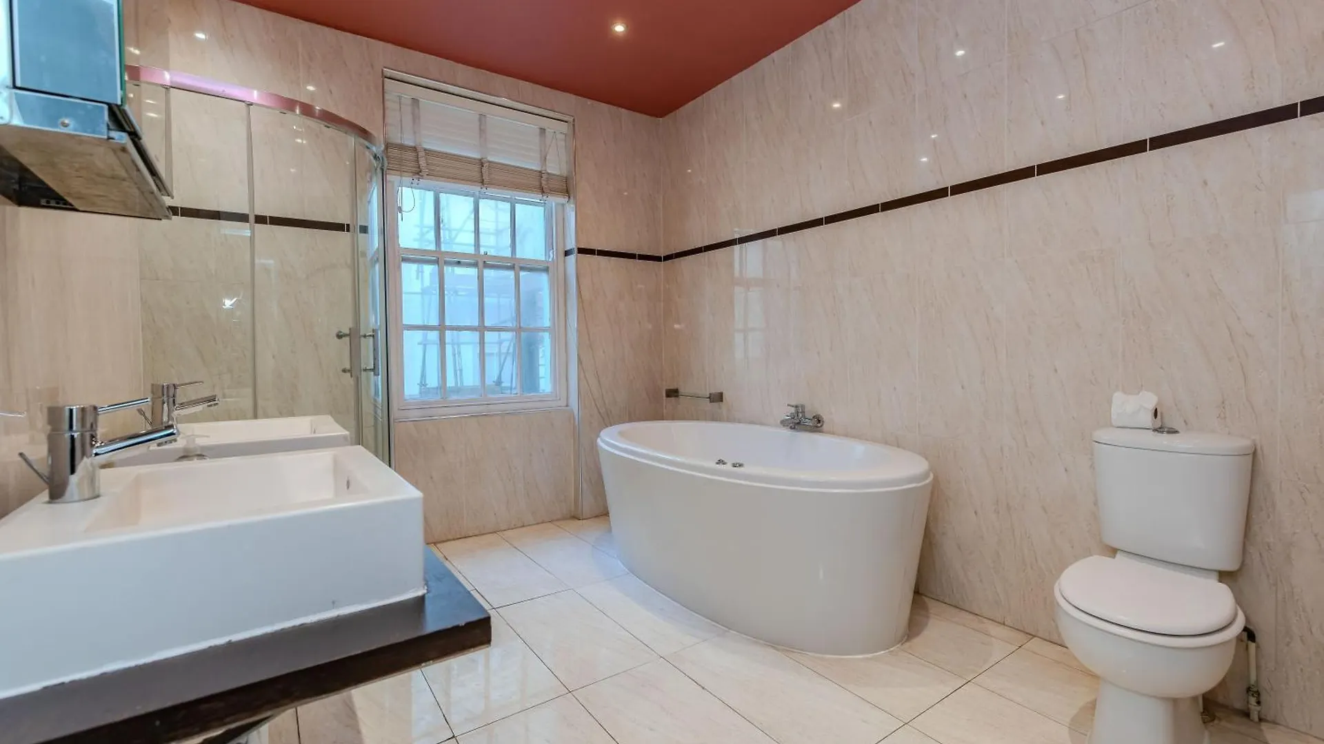 Spacious 5-Bedroom Home With Patio In The Heart Of Kemptown Brighton Apartman